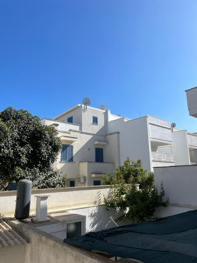 Villa Ticia A 100 Metri Dalla Spiaggia Con Parcheggio Privato リド・マリーニ エクステリア 写真