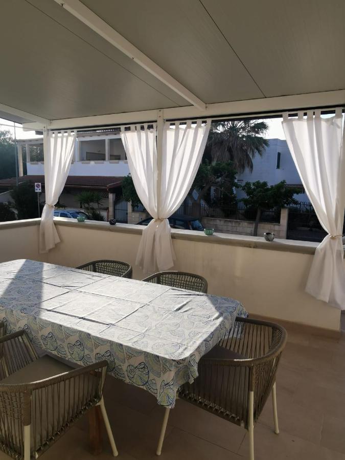 Villa Ticia A 100 Metri Dalla Spiaggia Con Parcheggio Privato リド・マリーニ エクステリア 写真
